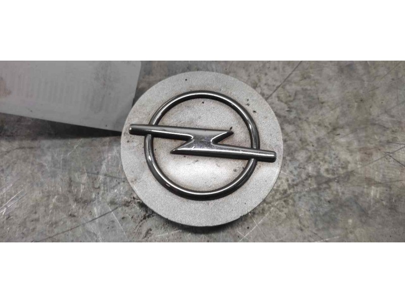 Recambio de tapacubos para opel astra g berlina referencia OEM IAM 09223038HX  