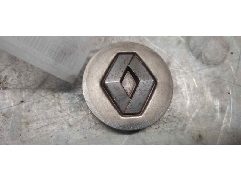 Recambio de tapacubos para renault megane ii berlina 5p referencia OEM IAM 8200043899  