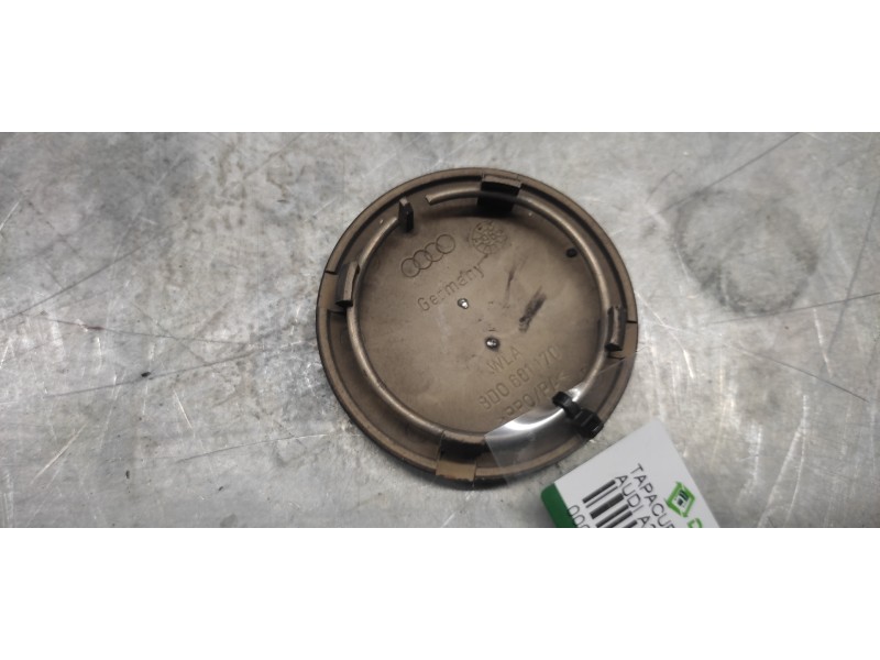 Recambio de tapacubos para audi a3 (8l) referencia OEM IAM 8D0601170  