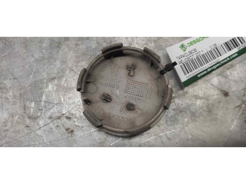 Recambio de tapacubos para peugeot 207 referencia OEM IAM 9639098380  