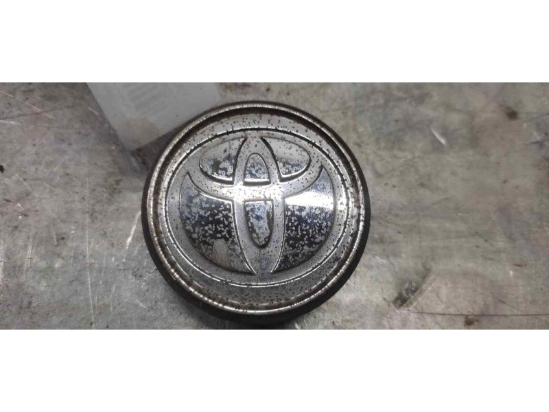 Recambio de tapacubos para toyota avensis berlina (t25) referencia OEM IAM 4260302150  