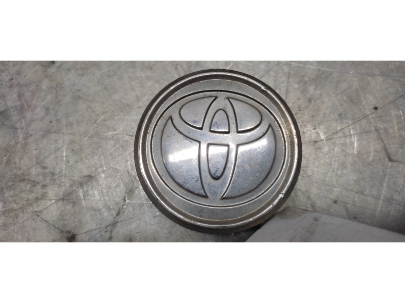 Recambio de tapacubos para toyota avensis berlina (t25) referencia OEM IAM 4260302150  