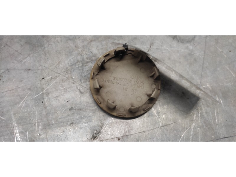 Recambio de tapacubos para kia sorento referencia OEM IAM 529602F000  