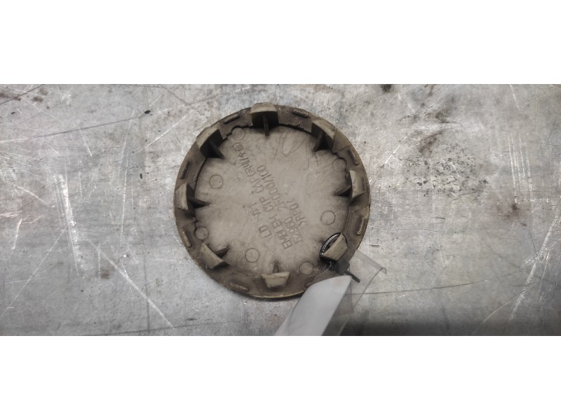 Recambio de tapacubos para kia sorento referencia OEM IAM 529602F000  