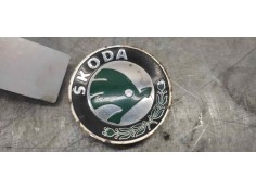 Recambio de tapacubos para skoda octavia berlina (1u2) referencia OEM IAM 1U0601149  