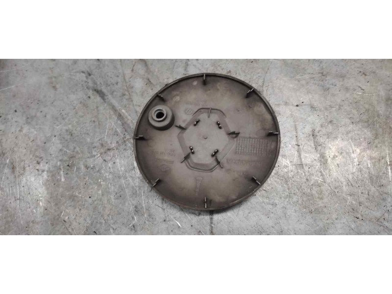 Recambio de tapacubos para renault scenic ii 1.9 dci diesel referencia OEM IAM 8200134774  