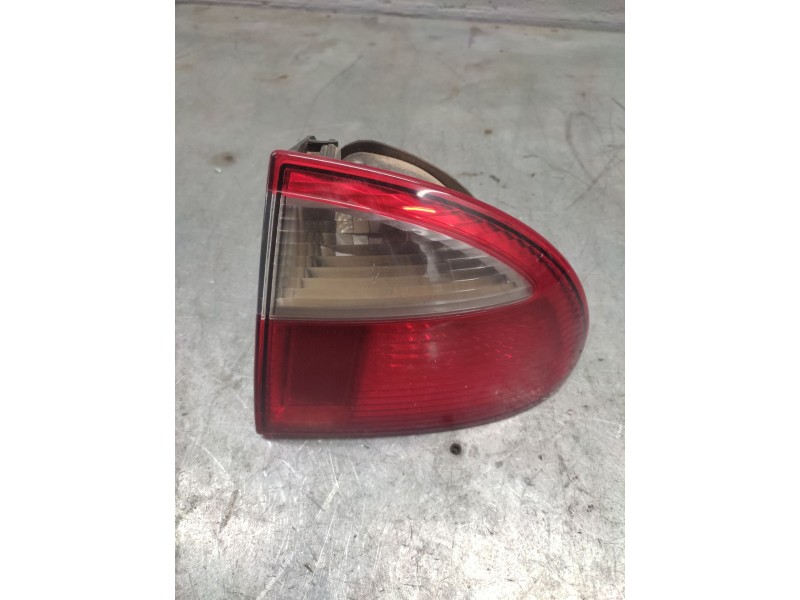 Recambio de piloto trasero derecho para seat leon (1m1) signo referencia OEM IAM   