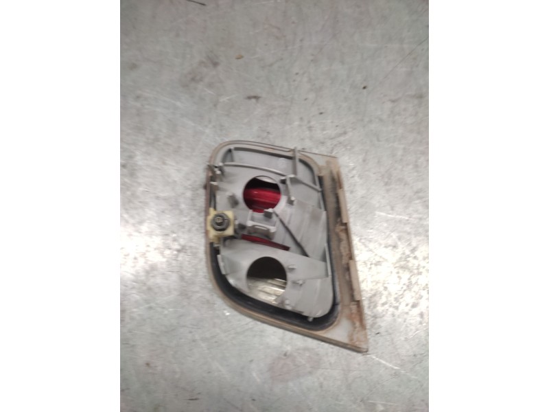 Recambio de piloto trasero derecho interior para bmw serie 3 berlina (e46) 320d referencia OEM IAM   