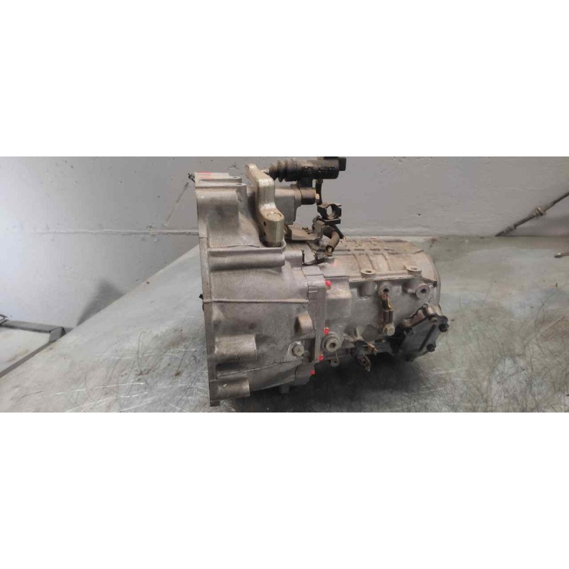 Recambio de caja cambios para nissan almera tino (v10m) 1.8 16v cat referencia OEM IAM 8E069VT 7608 MANUAL