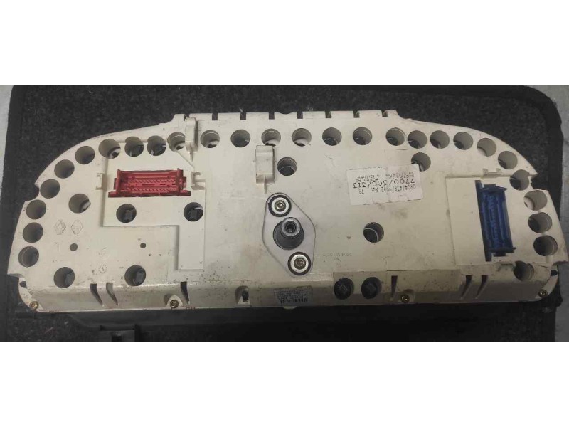 Recambio de cuadro instrumentos para renault trafic (desde 5.89) referencia OEM IAM 7700308313  