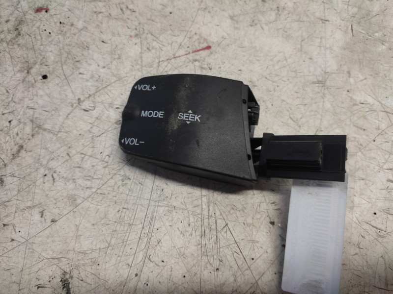 Recambio de mando volante para ford focus c-max (cap) referencia OEM IAM 3M5T14K147 3 PINS 