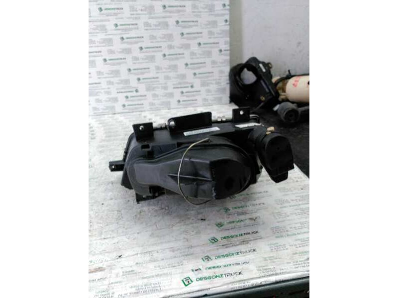 Recambio de faro derecho para peugeot 405 berlina sillage referencia OEM IAM   