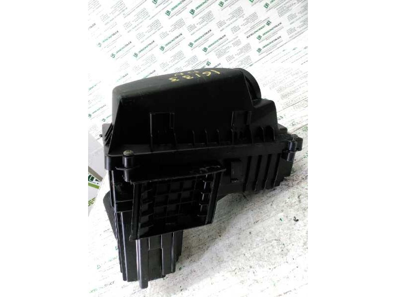 Recambio de filtro aire para peugeot 407 sw sport referencia OEM IAM 9644910780  