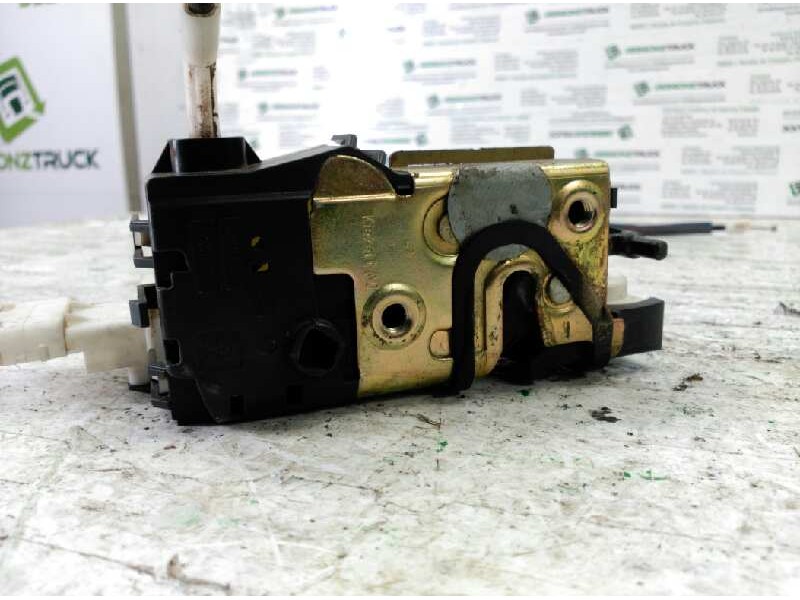 Recambio de cerradura puerta trasera izquierda para peugeot 407 sw sport referencia OEM IAM 9659854180  