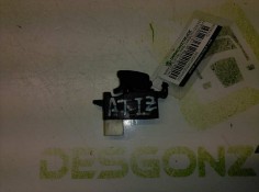 Recambio de mando elevalunas trasero izquierdo para hyundai elantra (xd) 1.6 comfort (4-ptas.) referencia OEM IAM 621W03620  