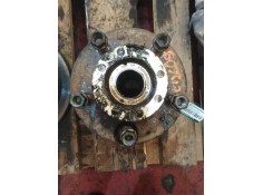 Recambio de buje trasero izquierdo para renault maxity 2.5 diesel referencia OEM IAM   