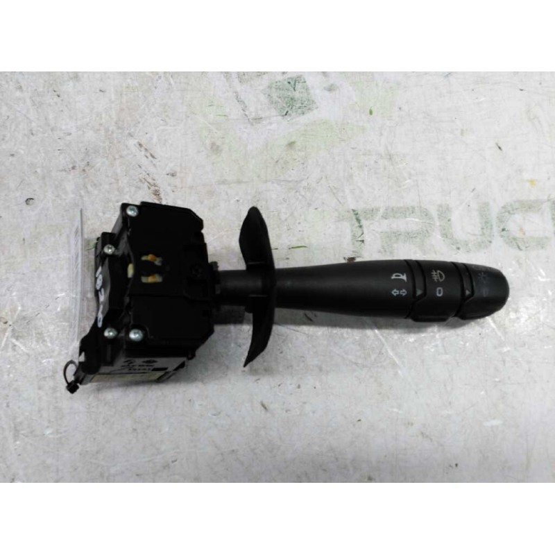 Recambio de mando intermitentes para renault clio ii fase i (b/cbo) 1.9 d referencia OEM IAM 36911F  