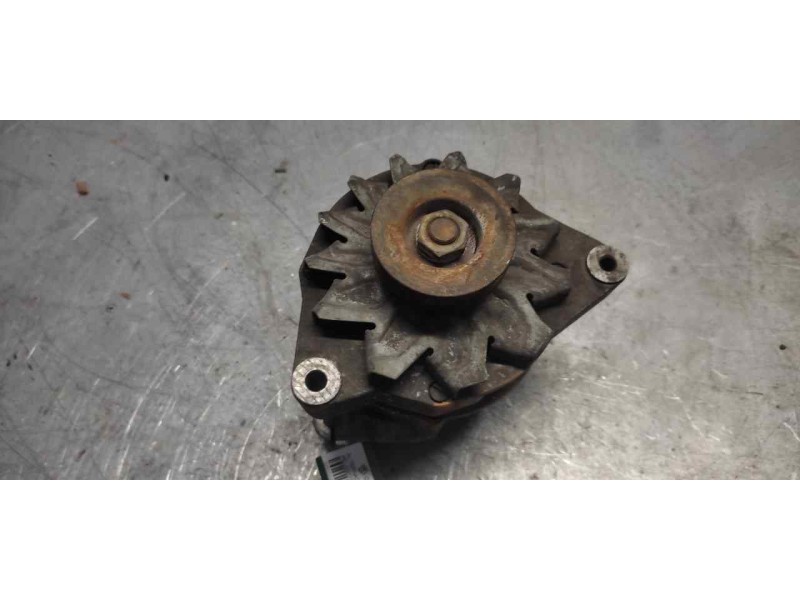 Recambio de alternador para peugeot 205 berlina 1.4 mito referencia OEM IAM 0120144254  