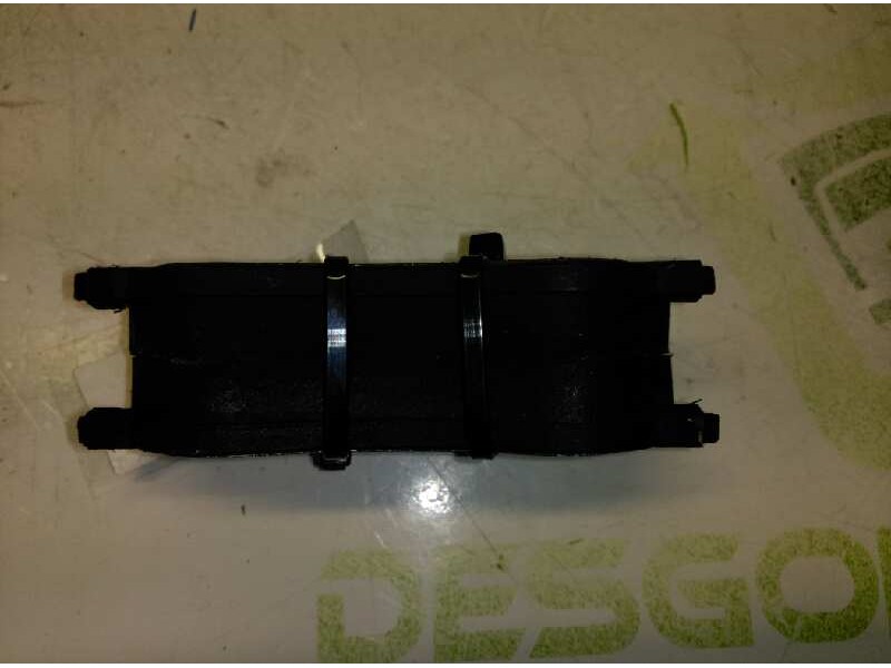 Recambio de pastillas de freno delanteras para peugeot partner (s2) referencia OEM IAM   