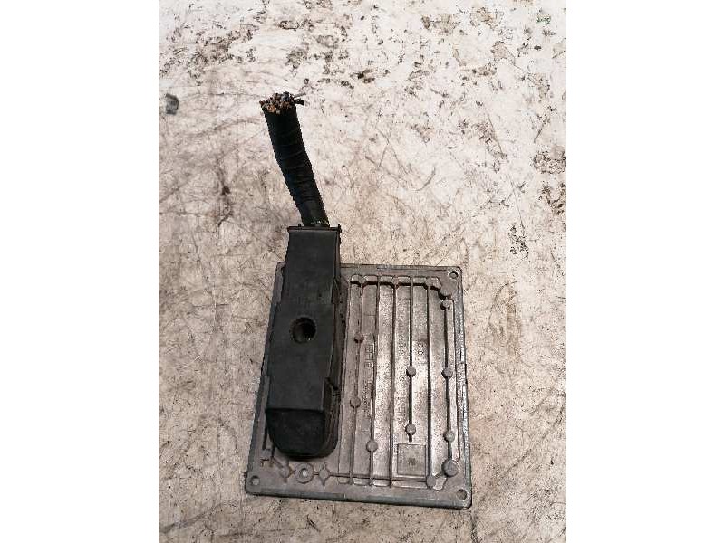 Recambio de centralita motor uce para ford fusion (cbk) + referencia OEM IAM 4S6112A650LD S120977014F 