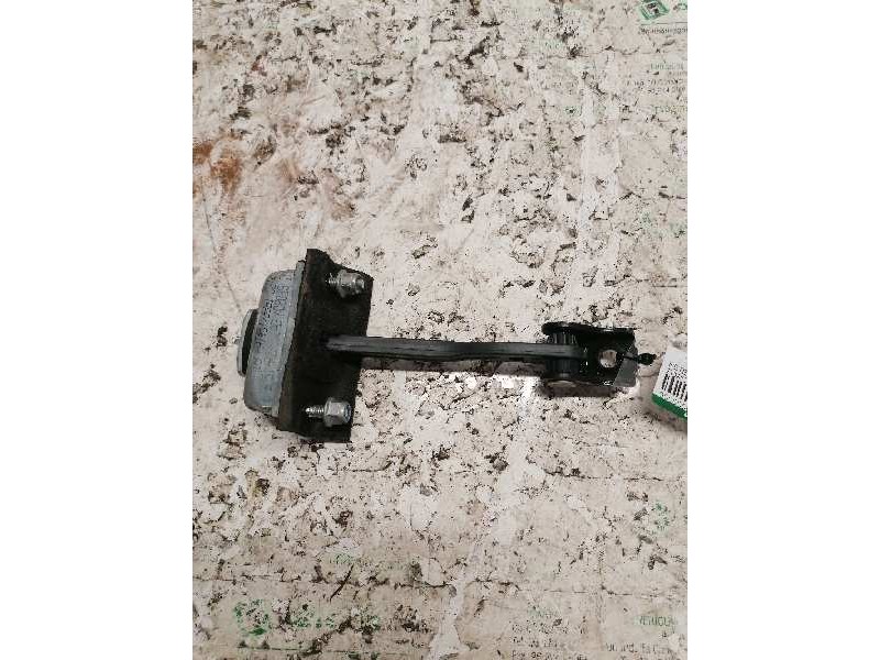 Recambio de retenedor puerta para ford focus lim. (cb4) titanium referencia OEM IAM 3M51R23500AG TRASERA IZQUIERDA 