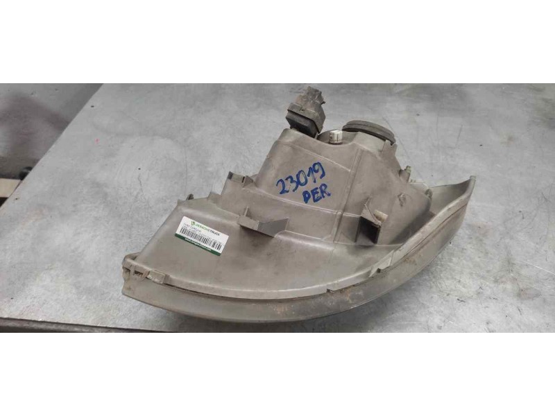 Recambio de faro derecho para opel vivaro 1.9 cdti cat (f9q-760 / l08) referencia OEM IAM   