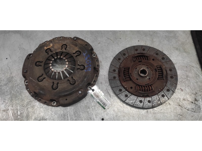 Recambio de kit embrague para opel vivaro 1.9 cdti cat (f9q-760 / l08) referencia OEM IAM 8200424197  