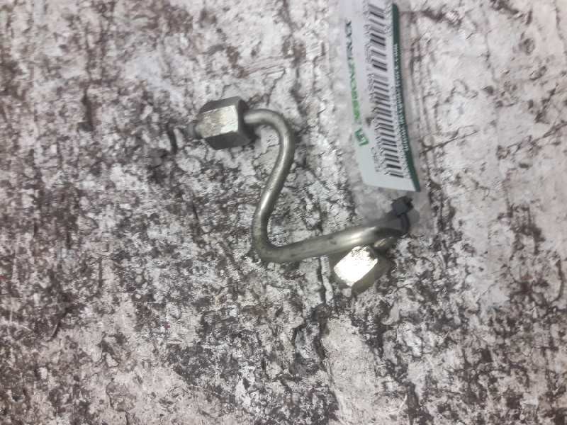 Recambio de tubo para volkswagen passat berlina (3c2) highline referencia OEM IAM 03L130301SV240 INYECTOR 