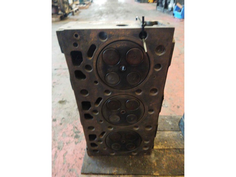 Recambio de culata para pegaso trucks serie 1200 1234 referencia OEM IAM   