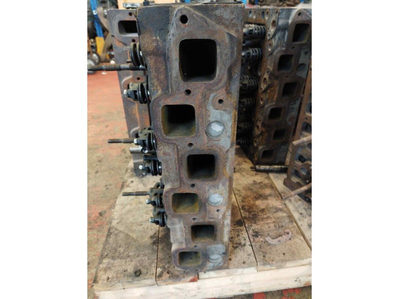 Recambio de culata para pegaso trucks serie 1200 1234 referencia OEM IAM   