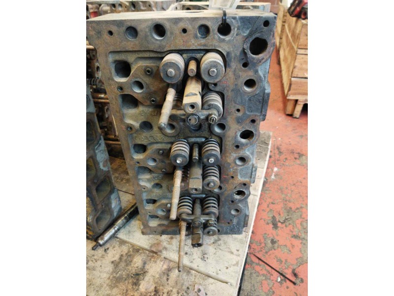 Recambio de culata para pegaso trucks serie 1200 1236 referencia OEM IAM   