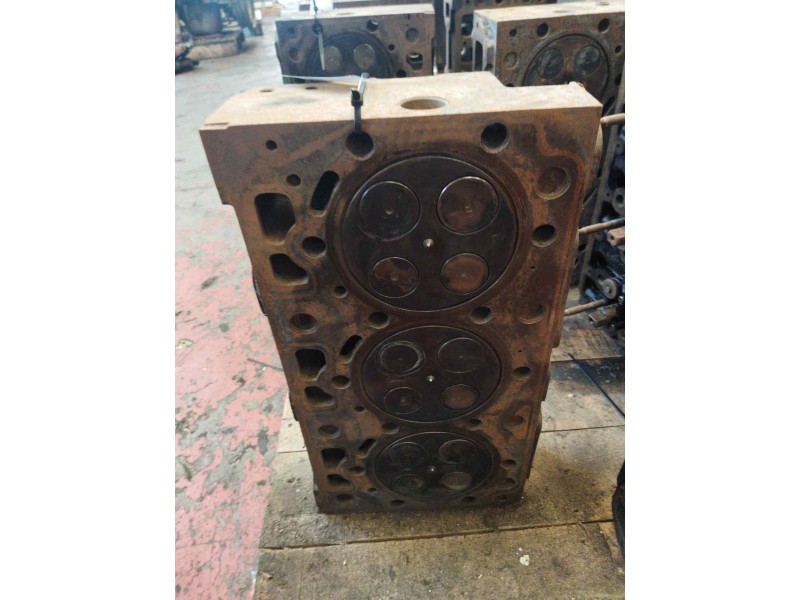Recambio de culata para pegaso trucks serie 1200 1236 referencia OEM IAM   