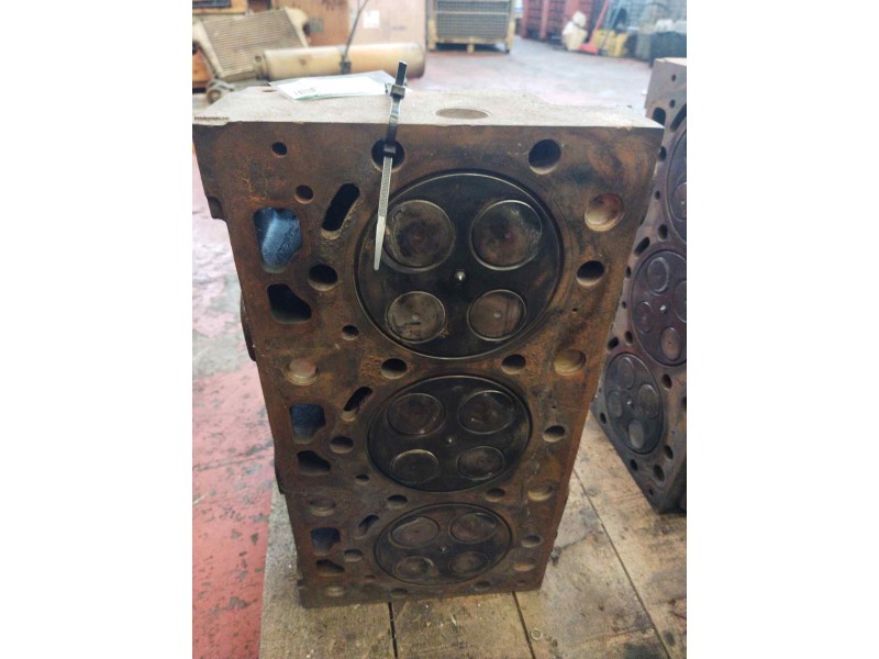 Recambio de culata para pegaso trucks serie 1200 1236 referencia OEM IAM   