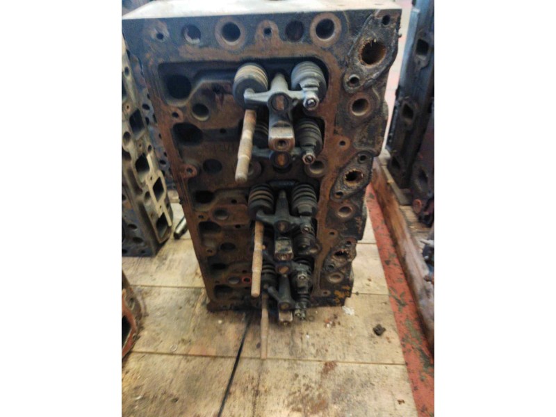 Recambio de culata para pegaso trucks serie 1200 1234 referencia OEM IAM   