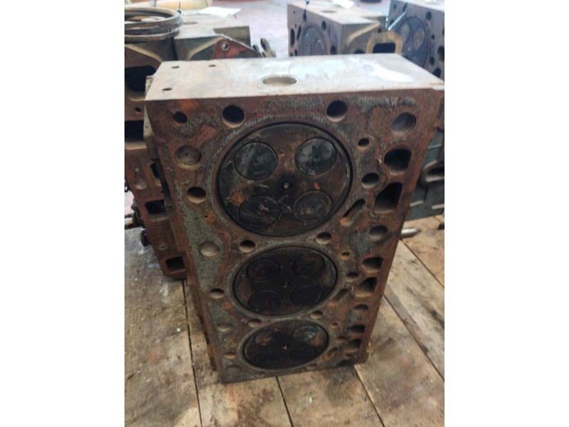 Recambio de culata para pegaso trucks serie 1200 1234 referencia OEM IAM   