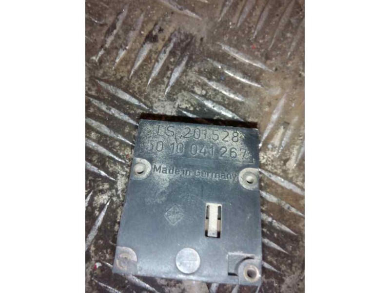 Recambio de mando limpia para renault trucks dg 300 referencia OEM IAM 5010041267  