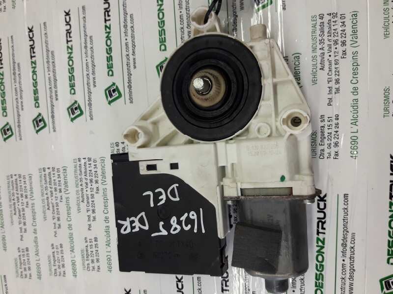 Recambio de motor elevalunas delantero derecho para audi a3 (8p) 2.0 tdi referencia OEM IAM 0130822205  