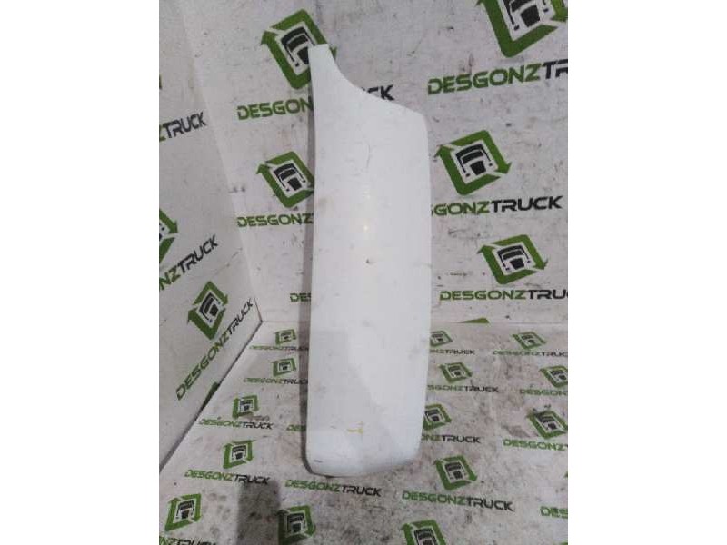 Recambio de deflector derecho para renault midlum fg  xxx.10/b e3 cabina doble referencia OEM IAM   