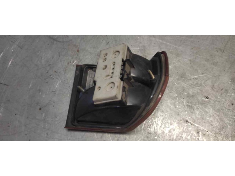 Recambio de piloto trasero izquierdo para alfa romeo sprint referencia OEM IAM 298580  