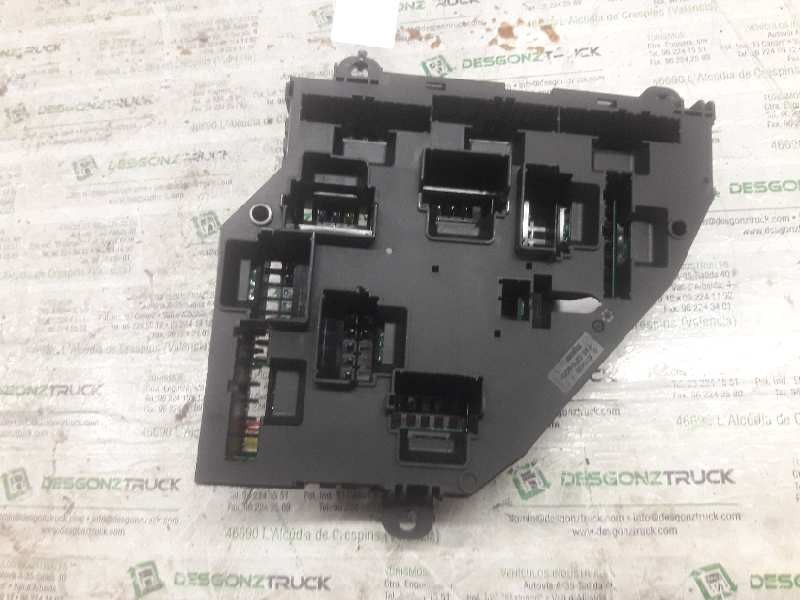 Recambio de caja reles / fusibles para bmw x3 (f25) xdrive 20d referencia OEM IAM 117033453E 31081000515298 921086003