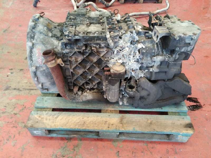 Recambio de despiece caja cambios para renault premium route 2006 fas 4x2 larga distancia referencia OEM IAM AT2412D  