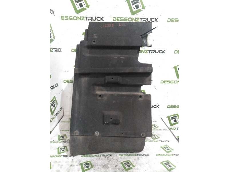 Recambio de guardabarros delantero izquierdo para nissan trucks atleon tk 3.56 referencia OEM IAM   