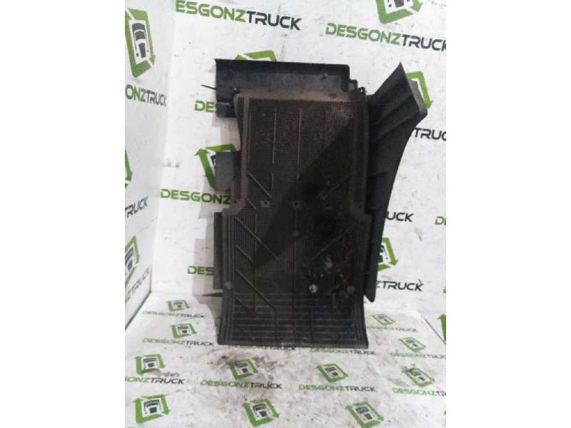Recambio de guardabarros delantero izquierdo para nissan trucks atleon tk 3.56 referencia OEM IAM   