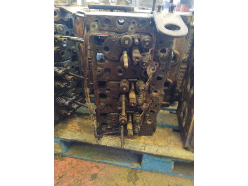 Recambio de culata para pegaso trucks serie 1200 1234 referencia OEM IAM   