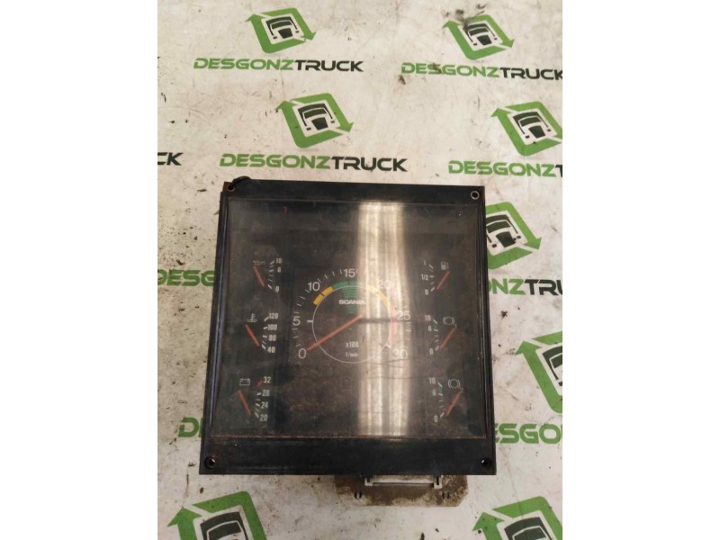 Recambio de cuadro instrumentos para scania serie 2 (r 112-305) referencia OEM IAM 333361 008224018 