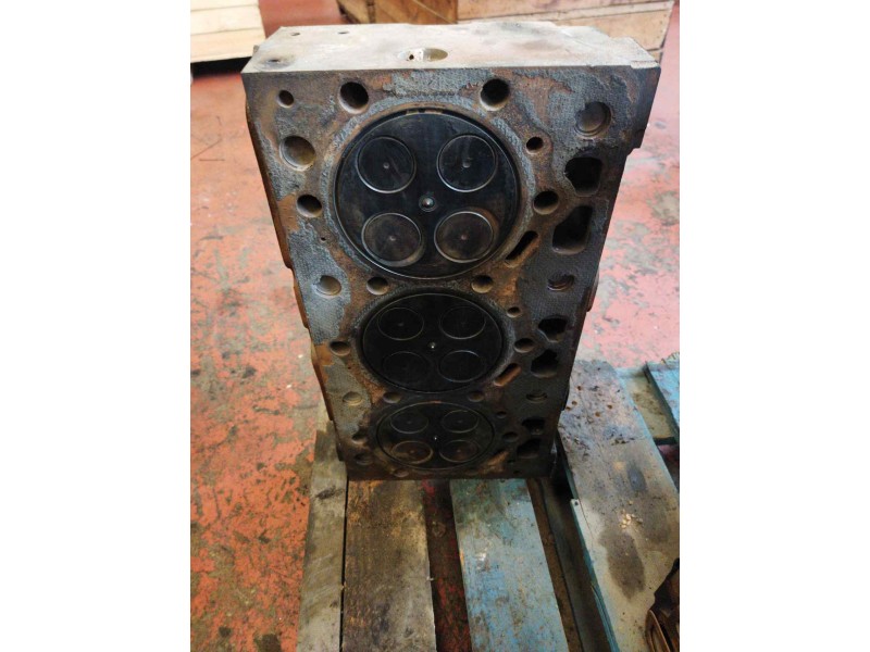 Recambio de culata para pegaso trucks serie 1200 1236 referencia OEM IAM   