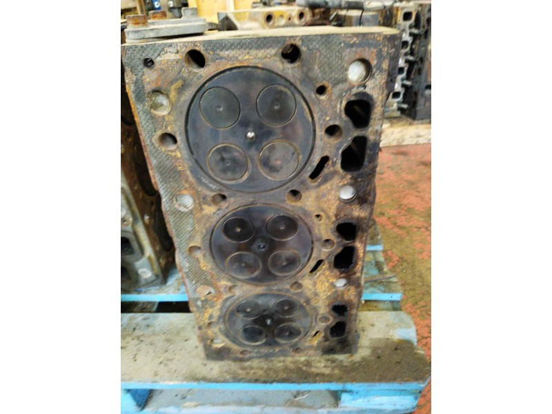 Recambio de culata para pegaso trucks serie 1200 1236 referencia OEM IAM   