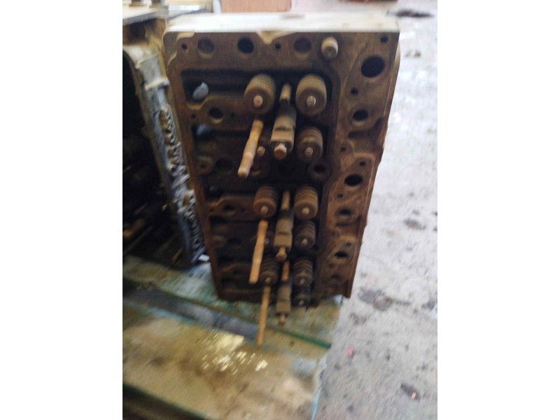 Recambio de culata para pegaso trucks serie 1200 1236 referencia OEM IAM   