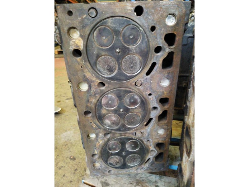 Recambio de culata para pegaso trucks serie 1200 1236 referencia OEM IAM   