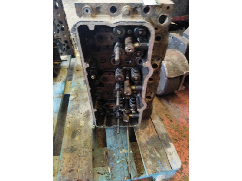 Recambio de culata para pegaso trucks serie 1200 1234 referencia OEM IAM   